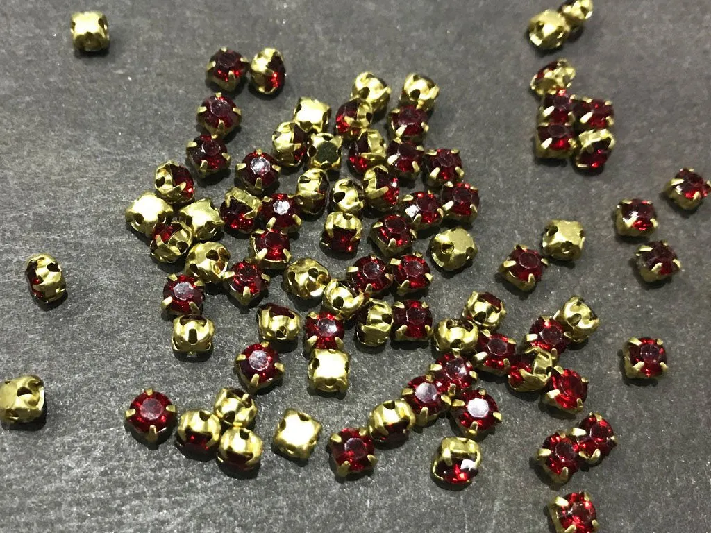 Dark Red Circular Resin Stones with Catcher (16SS - 4 mm) (Wholesale)