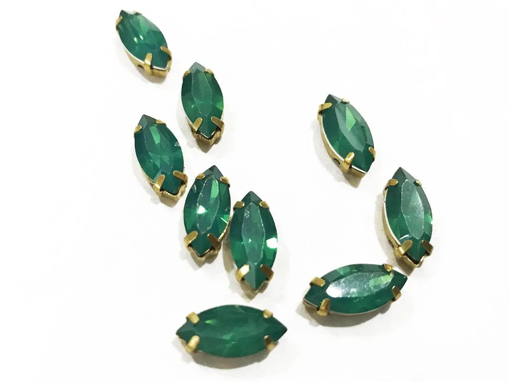 Green Opal Eye Resin Stones with Catcher (15x7 mm) (Wholesale)