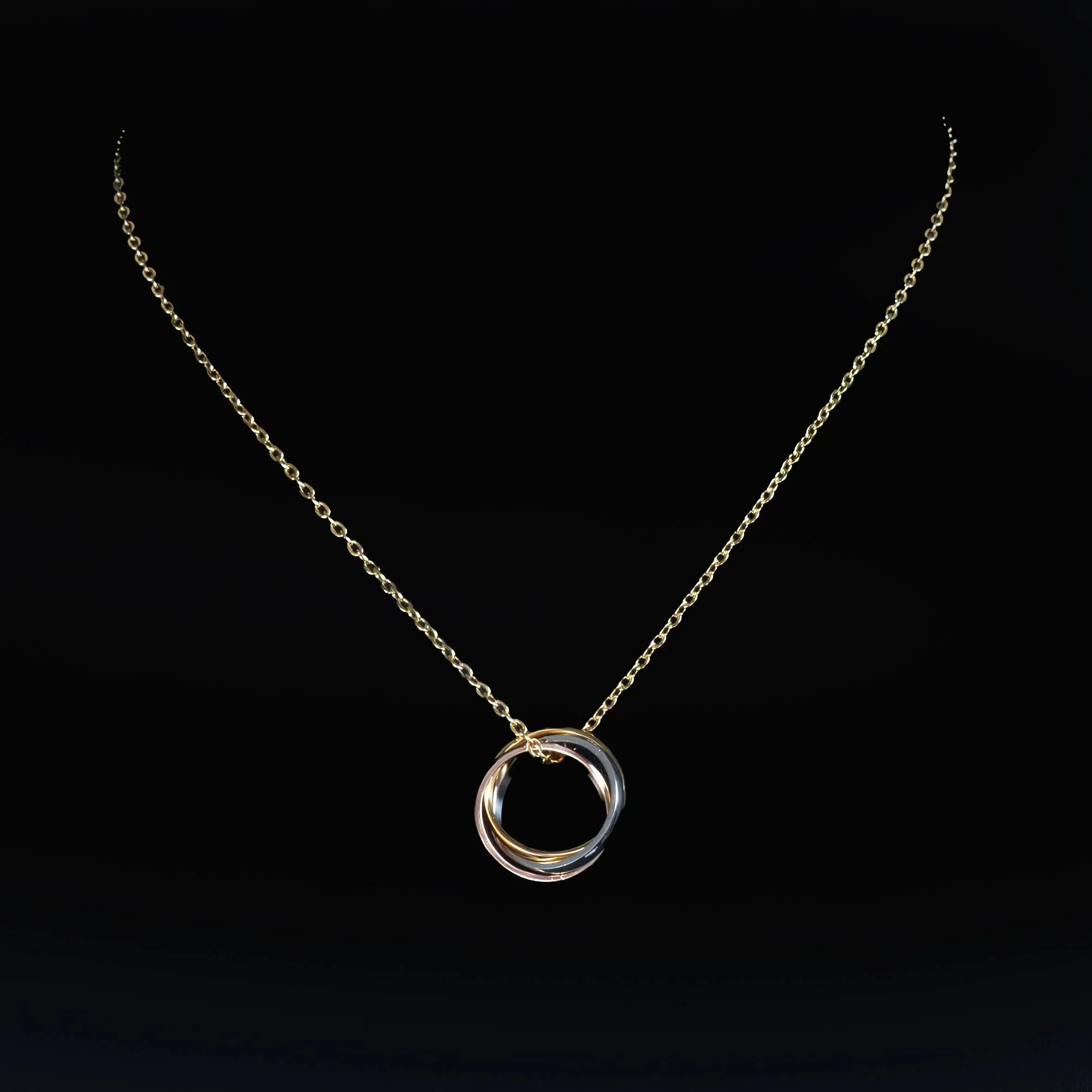 Homero Interlock Pendant with Chain Necklace