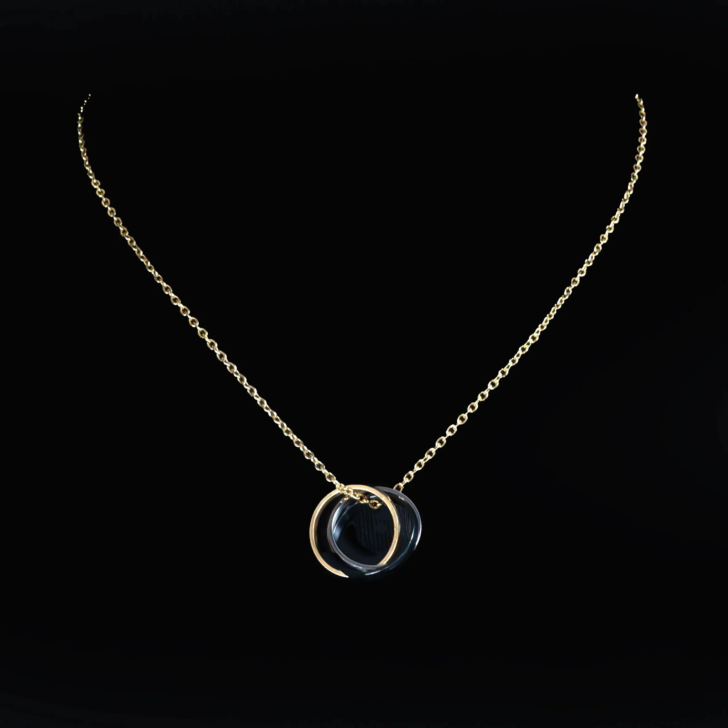 Homero Interlock Pendant with Chain Necklace